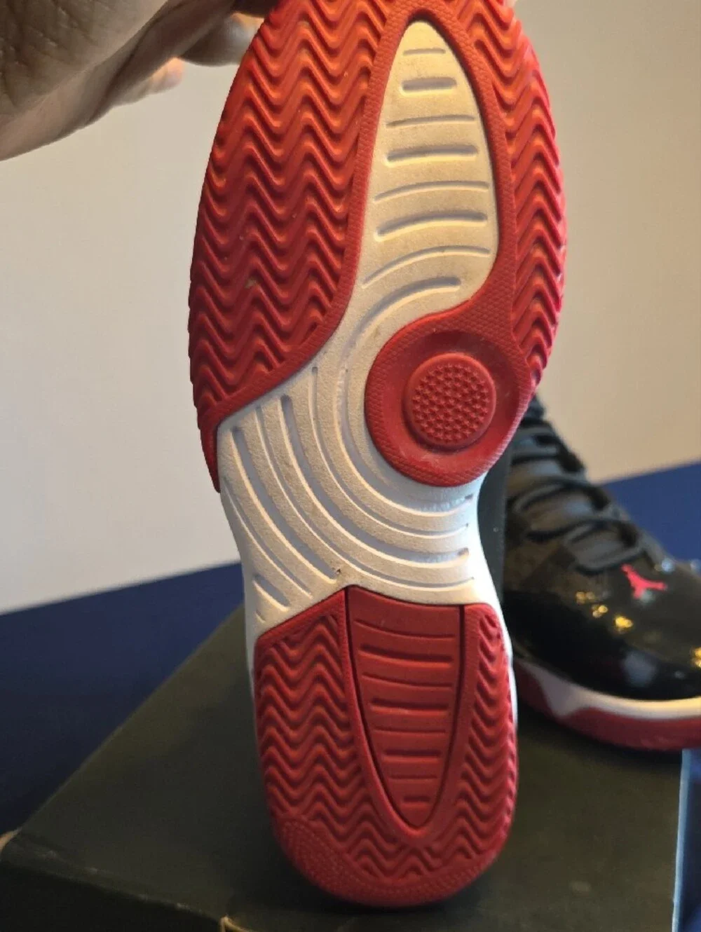 Jordan Max Aura (GS) Red-Black-White
